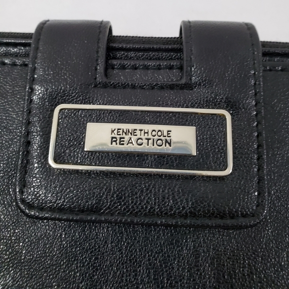 Kenneth Cole Reaction Black Bifold Wristlet Wallet - Picture 3 of 8